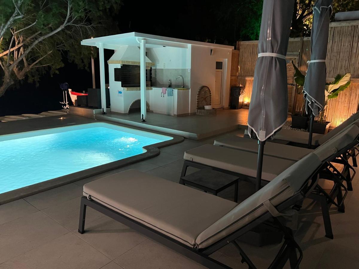 Nikkon Luxury Living Villa Arvi  Exteriör bild